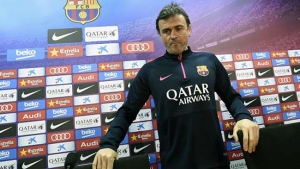 إنريكي: يشير إلى إمكانية رحيله عن برشلونة