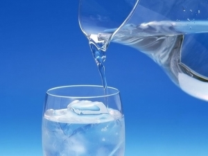أيهما أفضل الماء البارد أم الدافئ، اكتشفوا قبل أن تشربوا