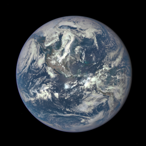 شاهد| ناسا تنشر أول صورة كاملة للأرض منذ 43 عاما