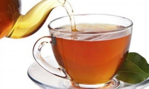 الشاي يكافح التسوس وأمراض اللثة ورائحة الفم
