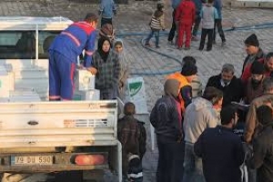 تركيا تُرحل عدداً من العائلات الفلسطينية إلى سورية