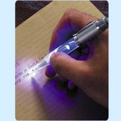 "القلم السحري" يجعلك تكتب وترسم بأي لون تريده