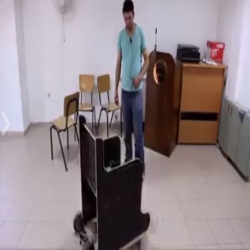 فيديو - ابتكار كرسي متحرك يعمل بتقنية الصوت في بيت لحم