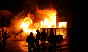 حادثة مروعة… وفاة ثلاثة أشقاء واصابة خمسة اخرين في حريق بعمارة سكنية بالخليل  