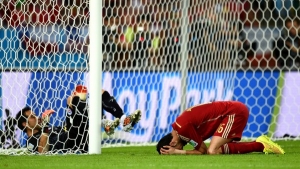 إسبانيا تودع كأس العالم من الدور الأول بعد خسارتها من تشيلي بهدفين نظيفين