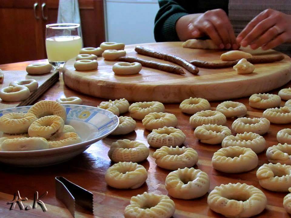 طريقة عمل كعك العيد الفلسطيني بالسميد والطحين