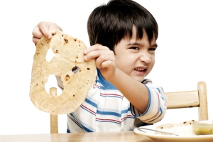 حينما يمتنع ولدك عن الأكل دون سبب ظاهر !