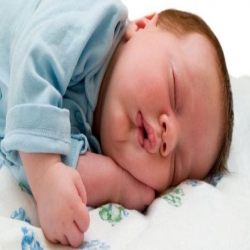نوم الأطفال مبكرا يمنحهم ميزة رائعة