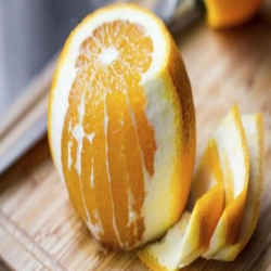 قبل رمي قشور البرتقال.. اكتشف فوائدها المذهلة