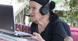 عجوز أمريكية عمرها 114 عامًا تزيف تاريخ ميلاها لإنشاء حساب "فيس بوك"