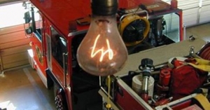 مصباح متوهج في محطة إطفاء أمريكية منذ 113 عاما! 